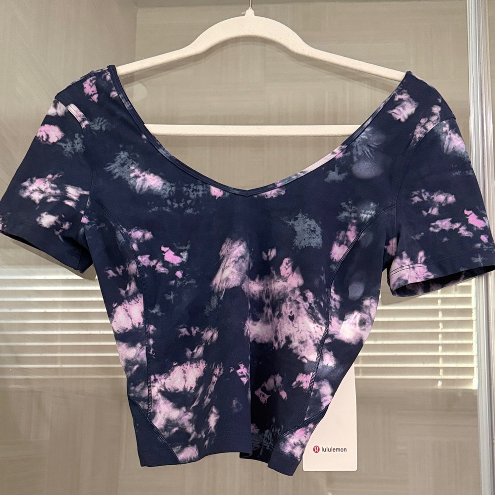lululemon Align Tee - Brand new with tags - Tie-Dye Crop Top in Navy and Pink